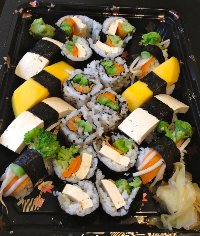 Sushi w/ mango, tofu, broccoli, carrots... yum!